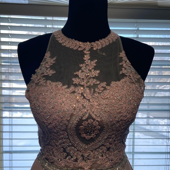 The best dress for your graduation party, so you look like a princess. - Picture 4 of 6